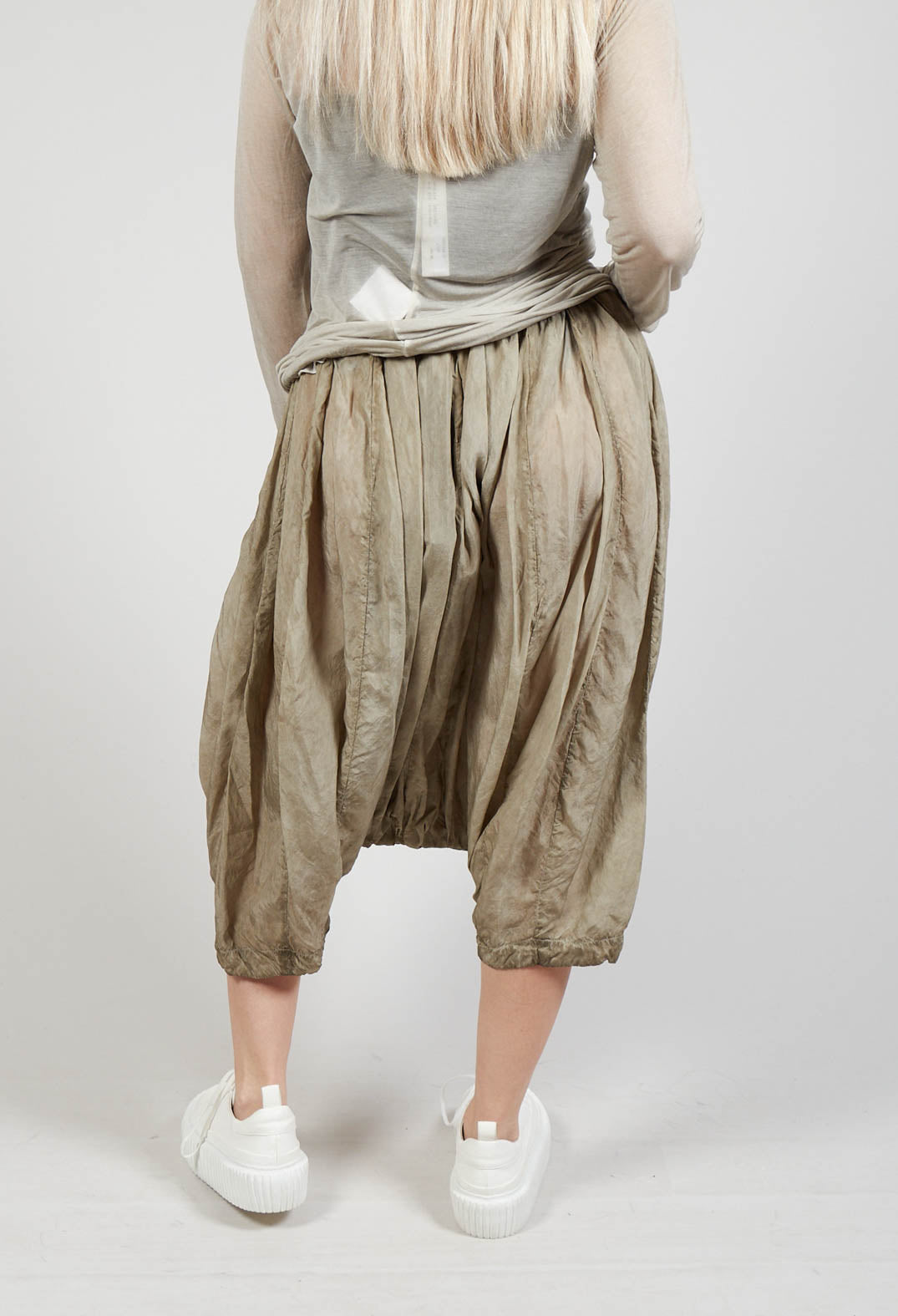 Balloon Trousers in Linen