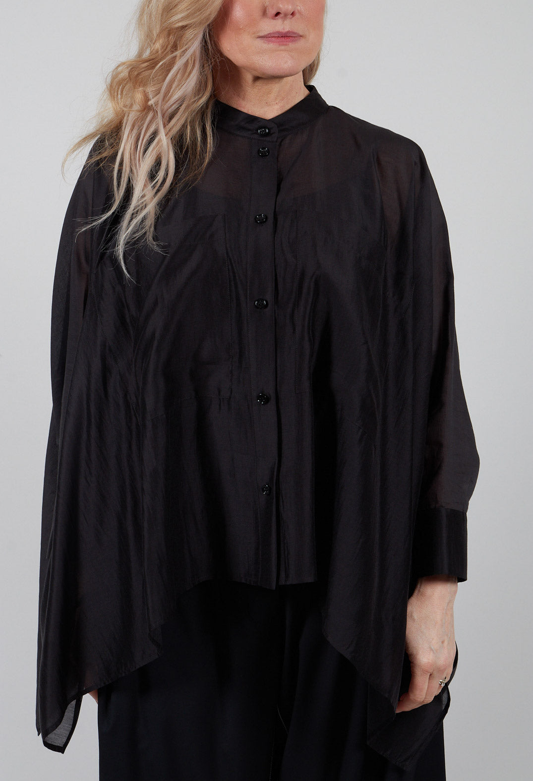 Batwing Blouse in Nero