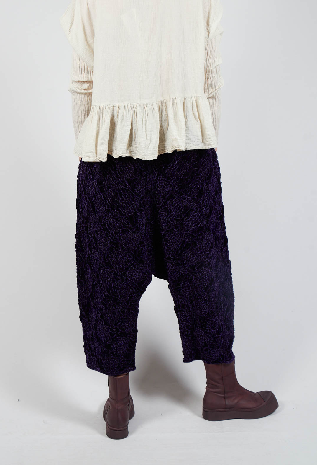 Besitzkraft Trousers in Eisenbahn Purple