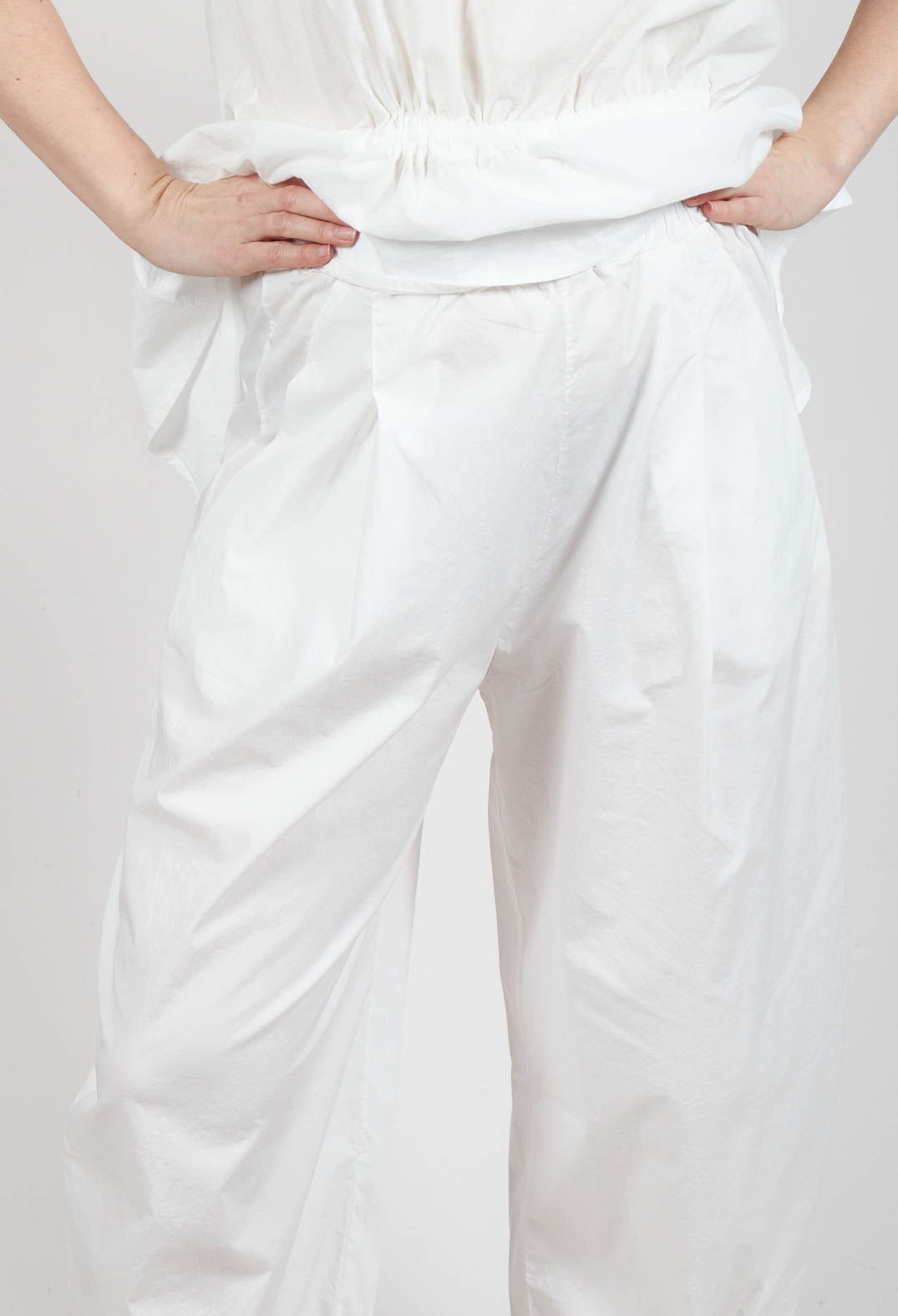 Bianco P Trousers in Latte