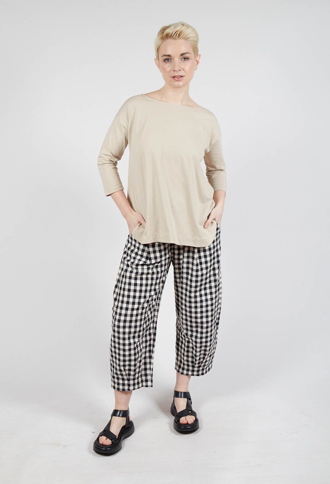 Bianco Q Trousers in Nero