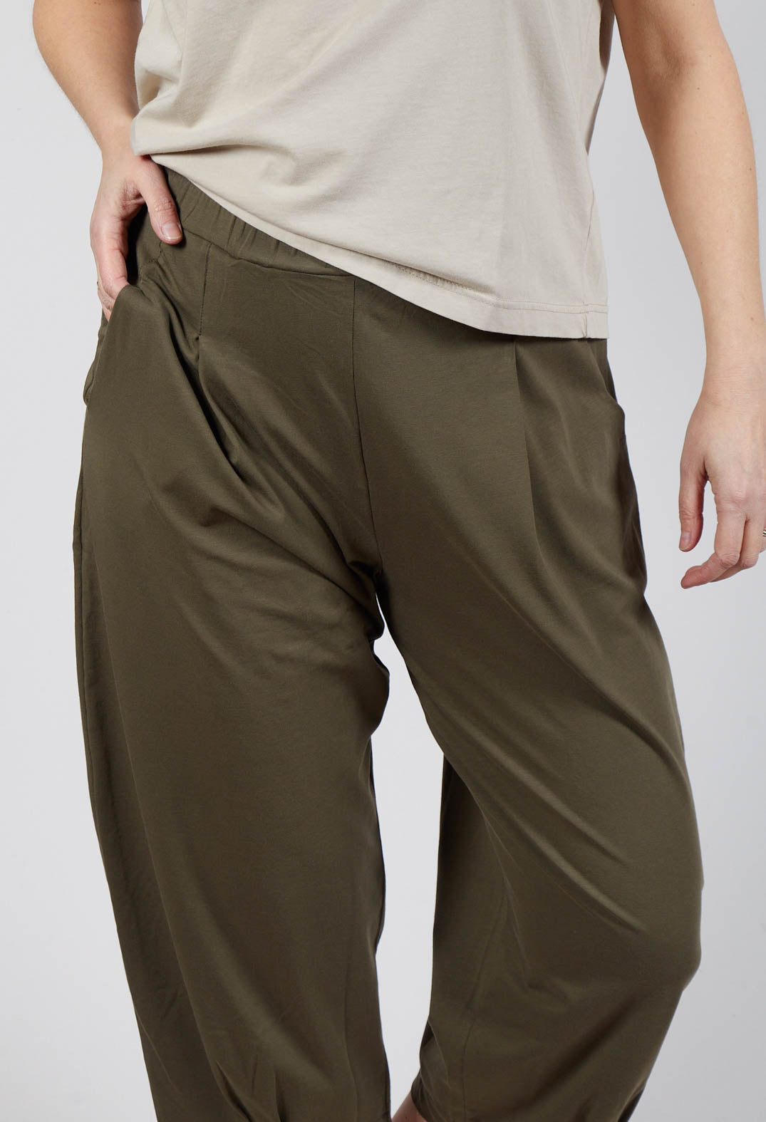 Bianco U Trousers in Alga