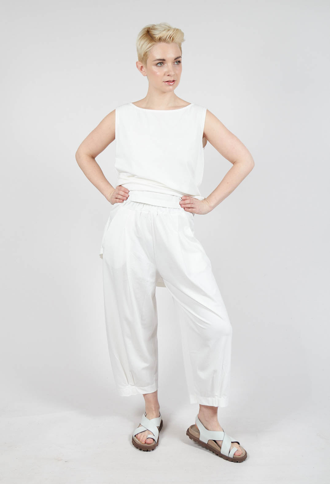 Bianco U Trousers in Latte