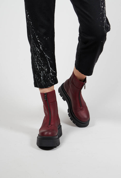 Boots With Front Zip in Gasoline Rubino