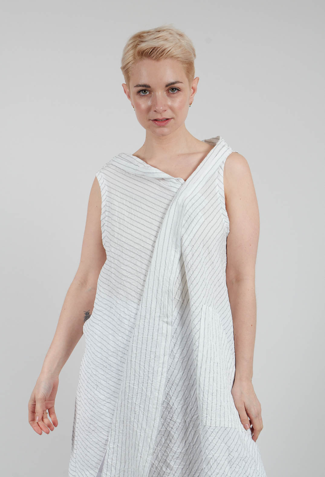 Brom Tunic in White with Black Stripes