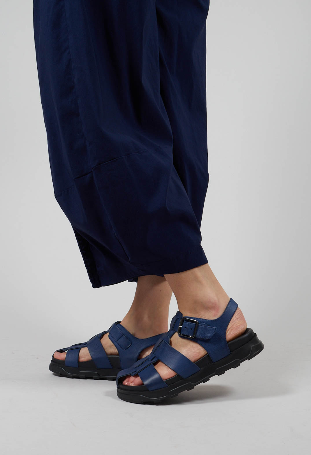 Buckle Sandal in Gasoline Blu Indemoniato