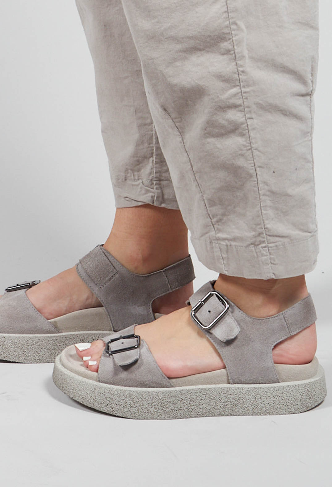 Buckle Sandals in London Cincilla