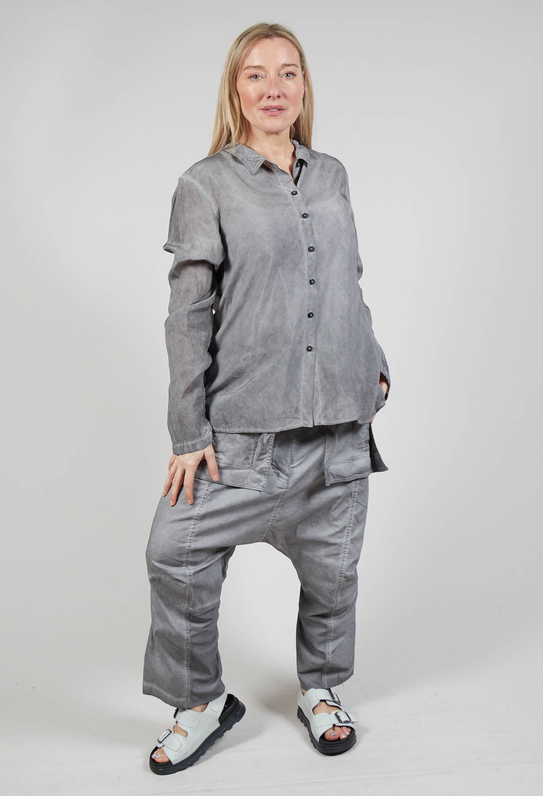 Button-Up Blouse in C.Coal 70% Cloud