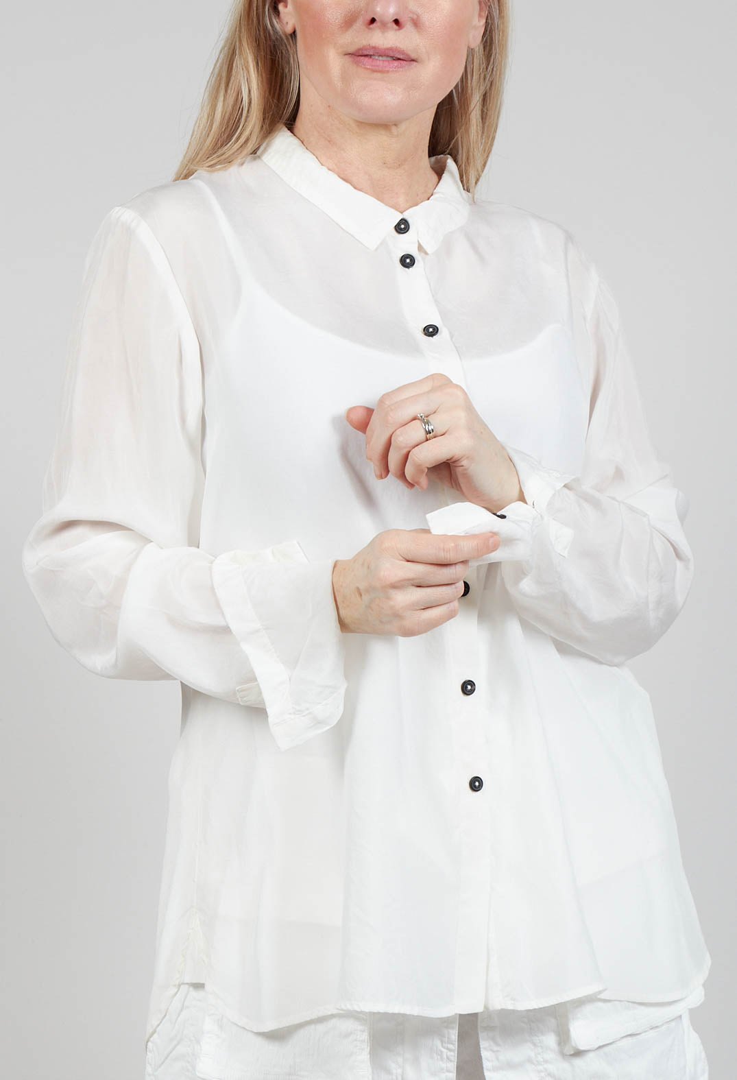 Button-Up Blouse in Starwhite