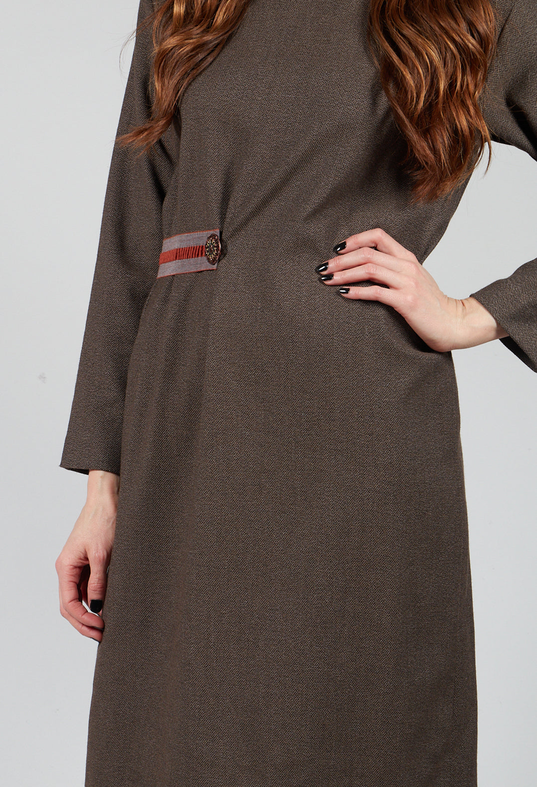 Fluid Shift Dress with Side Detail in Korten