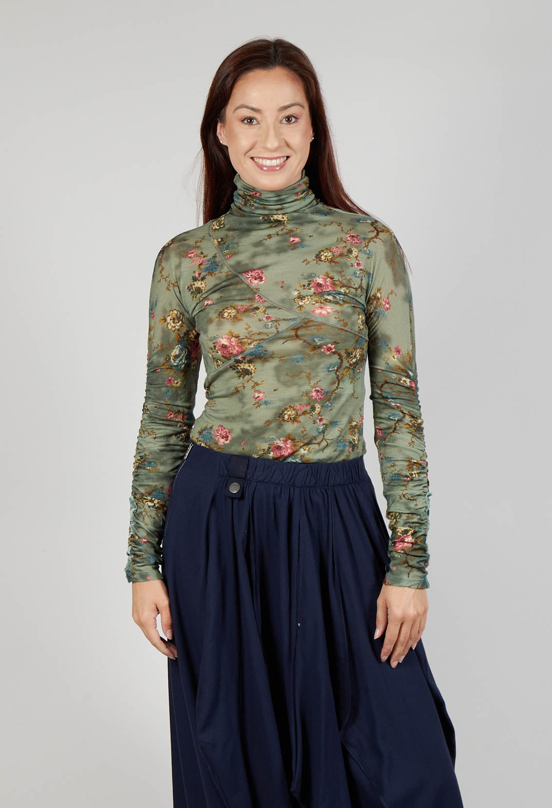 Calm Top in Green