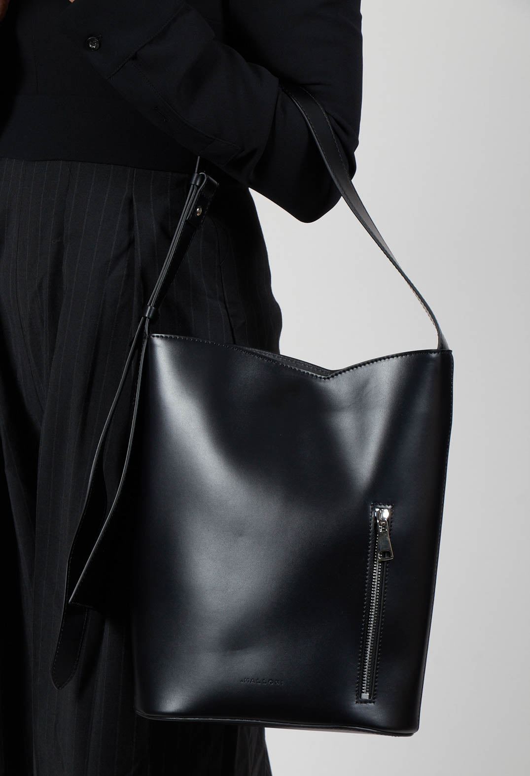 Ceridwen Bag in Nero