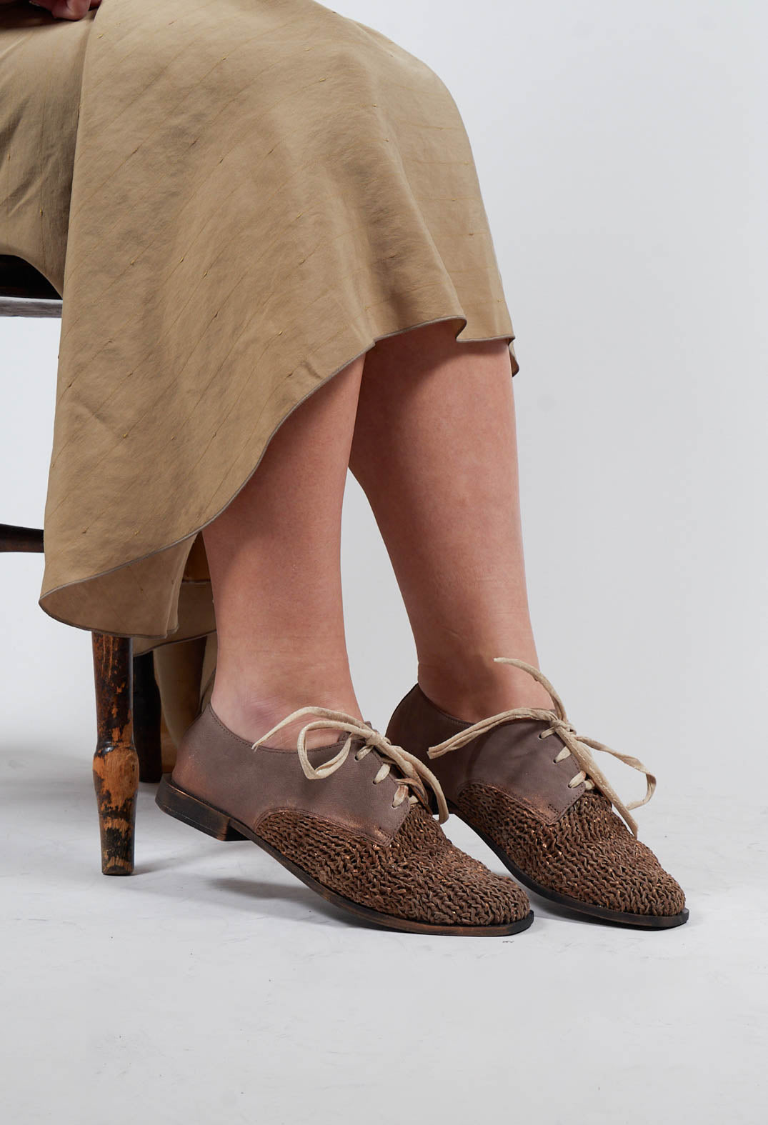 Cher Lace Up Shoes in Beige
