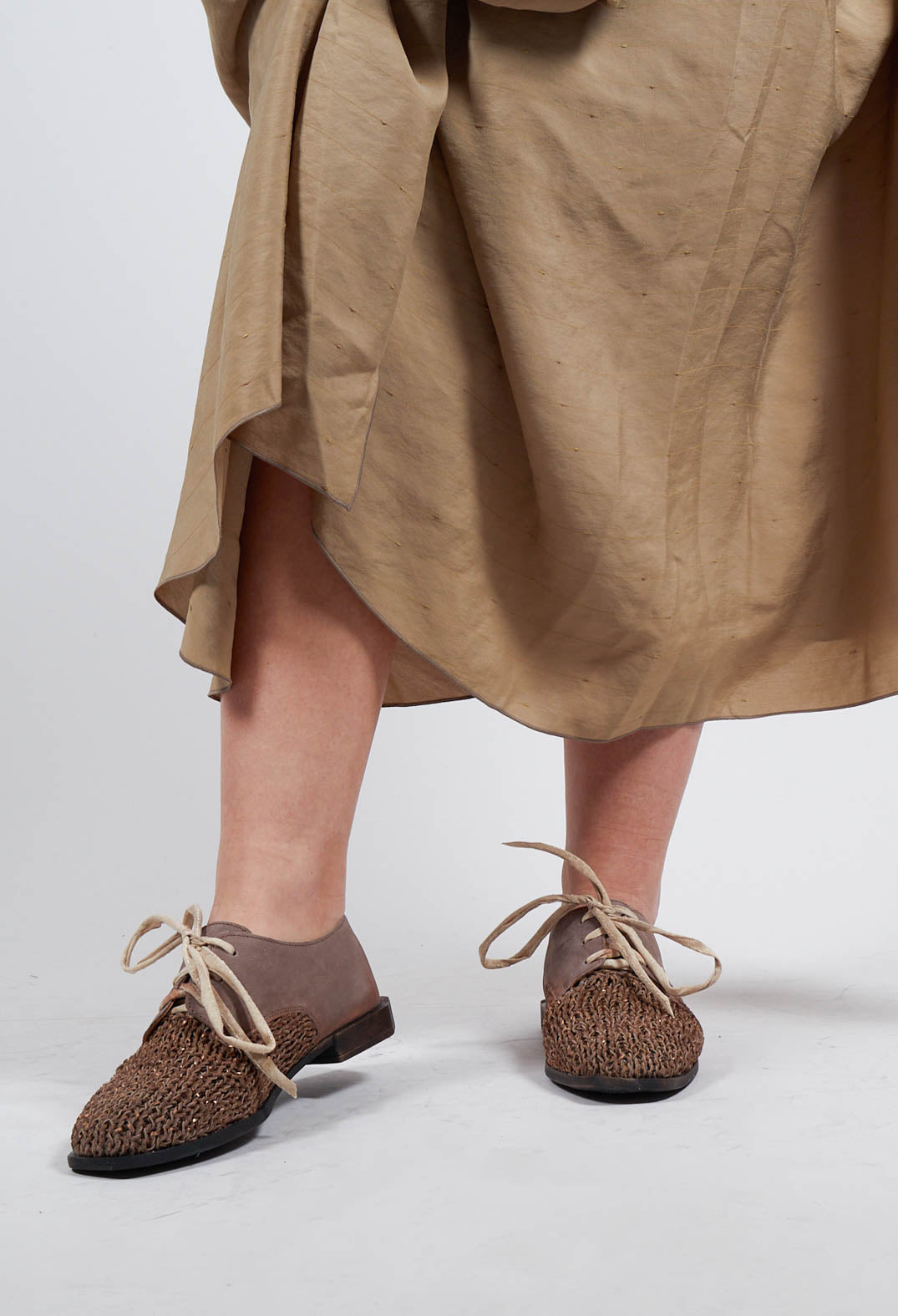 Cher Lace Up Shoes in Beige