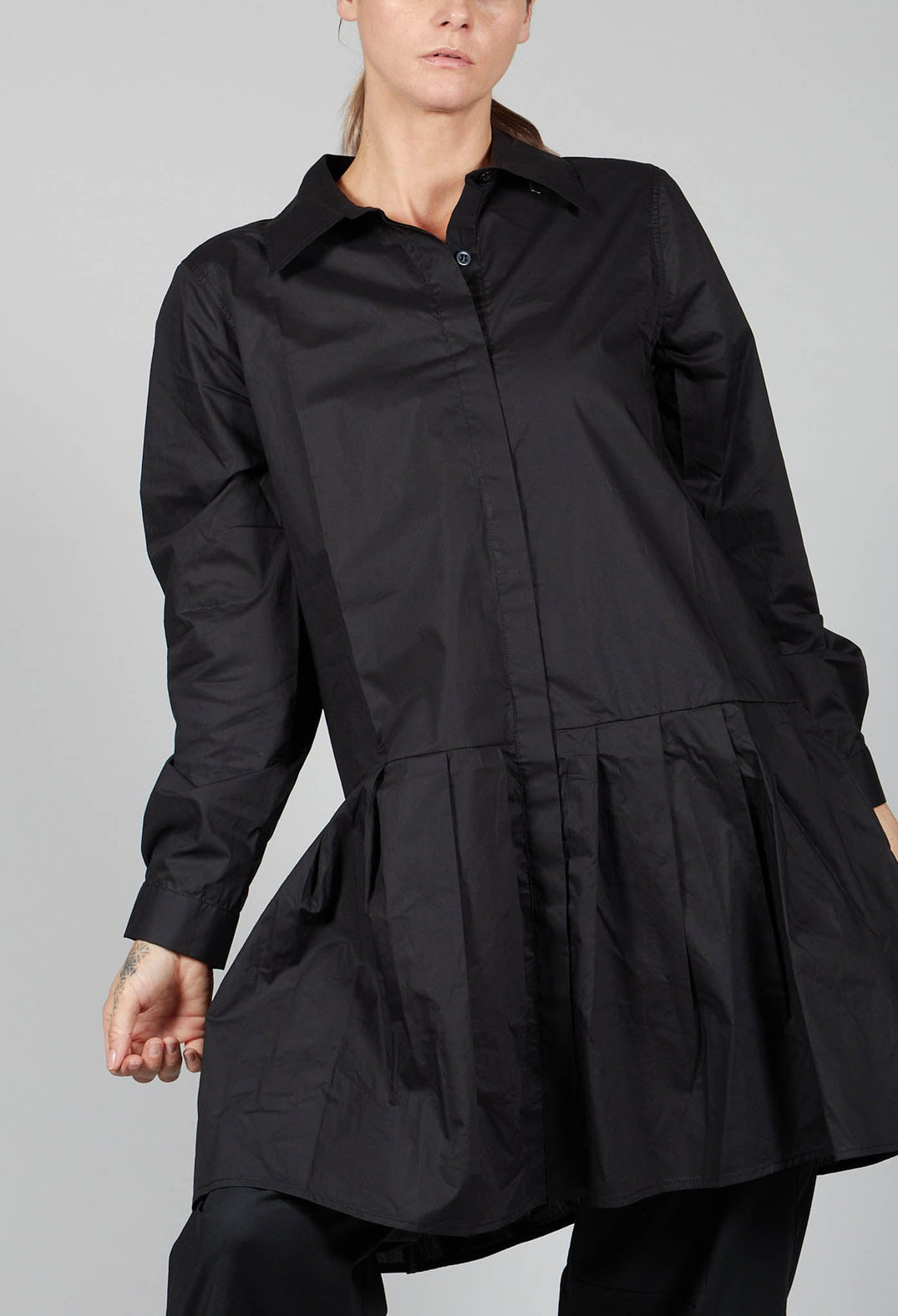 Collard Pleated Shirt Dress in Black