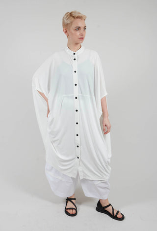 Collarless Dress in White Isar
