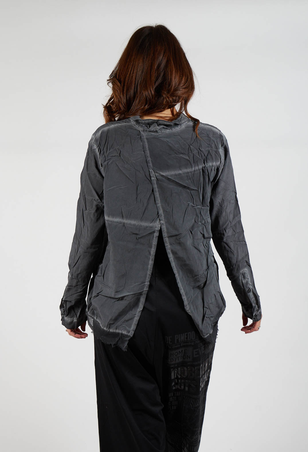 Contrast Hem Shirt in Coal Cloud