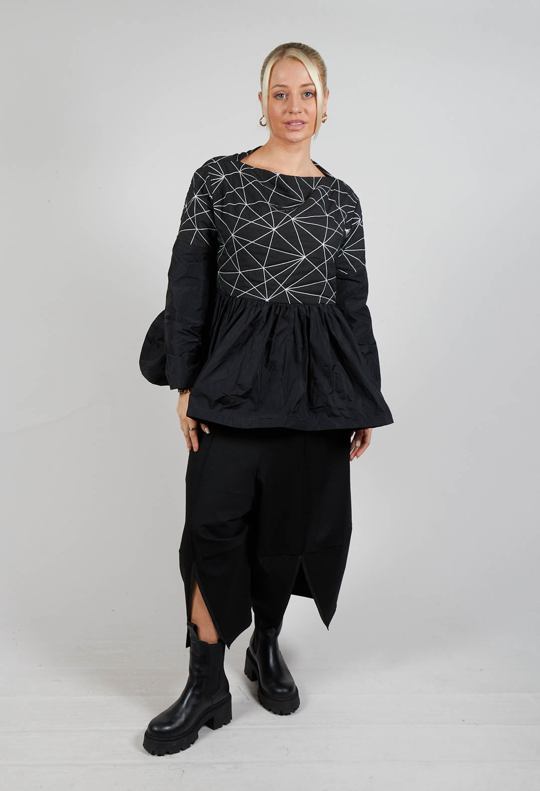 Contrast Oman Blouse in Black with White