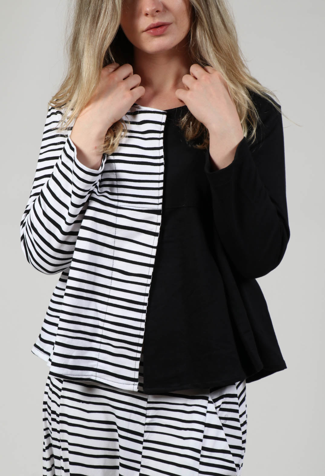 Contrast Sleeve Top in White with Black Lines