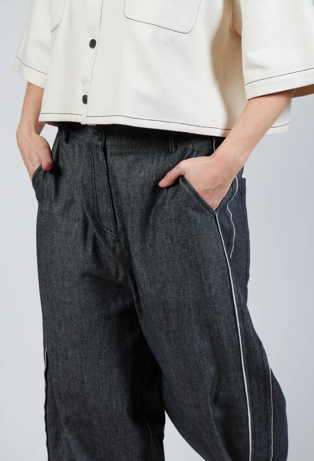 Contrast Stitch Jean Trousers in Dark Blue