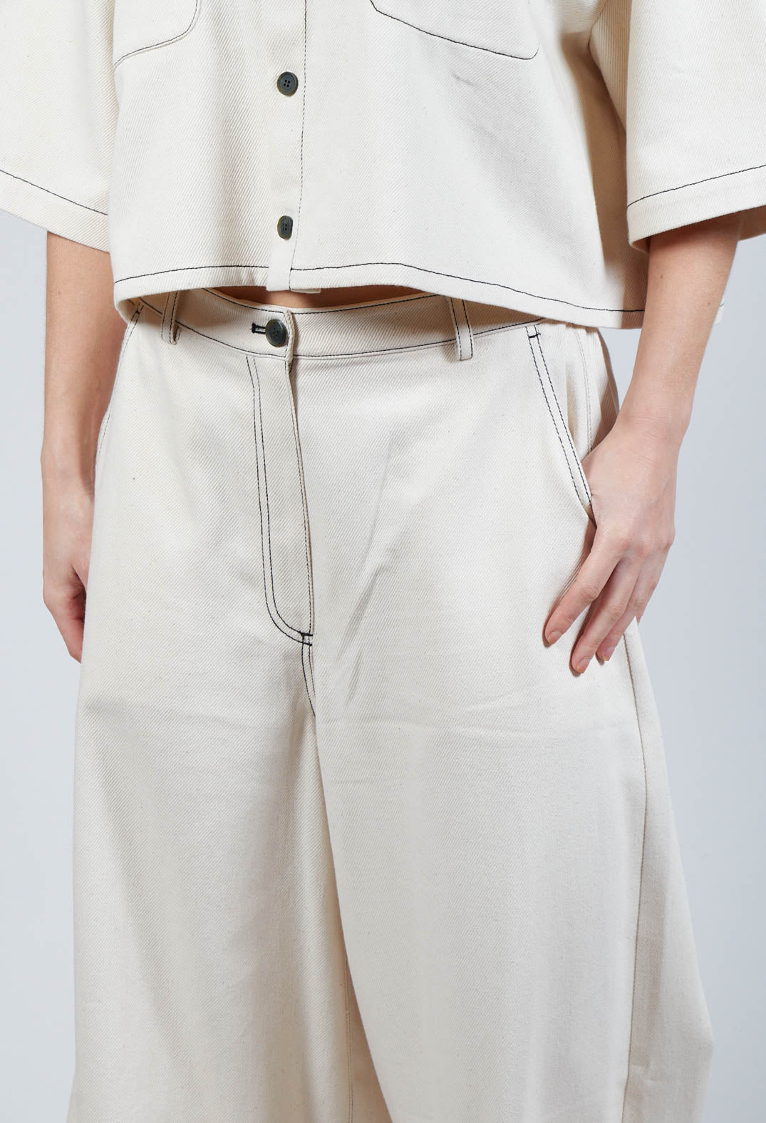 Contrast Stitch Wide Culottes in Off White