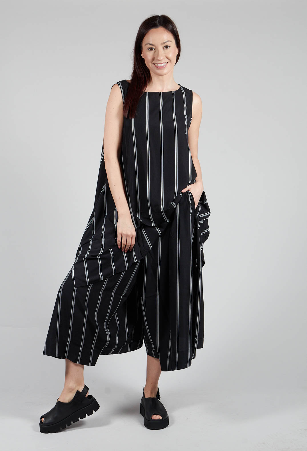 Contrasting Stripe Trousers in Black