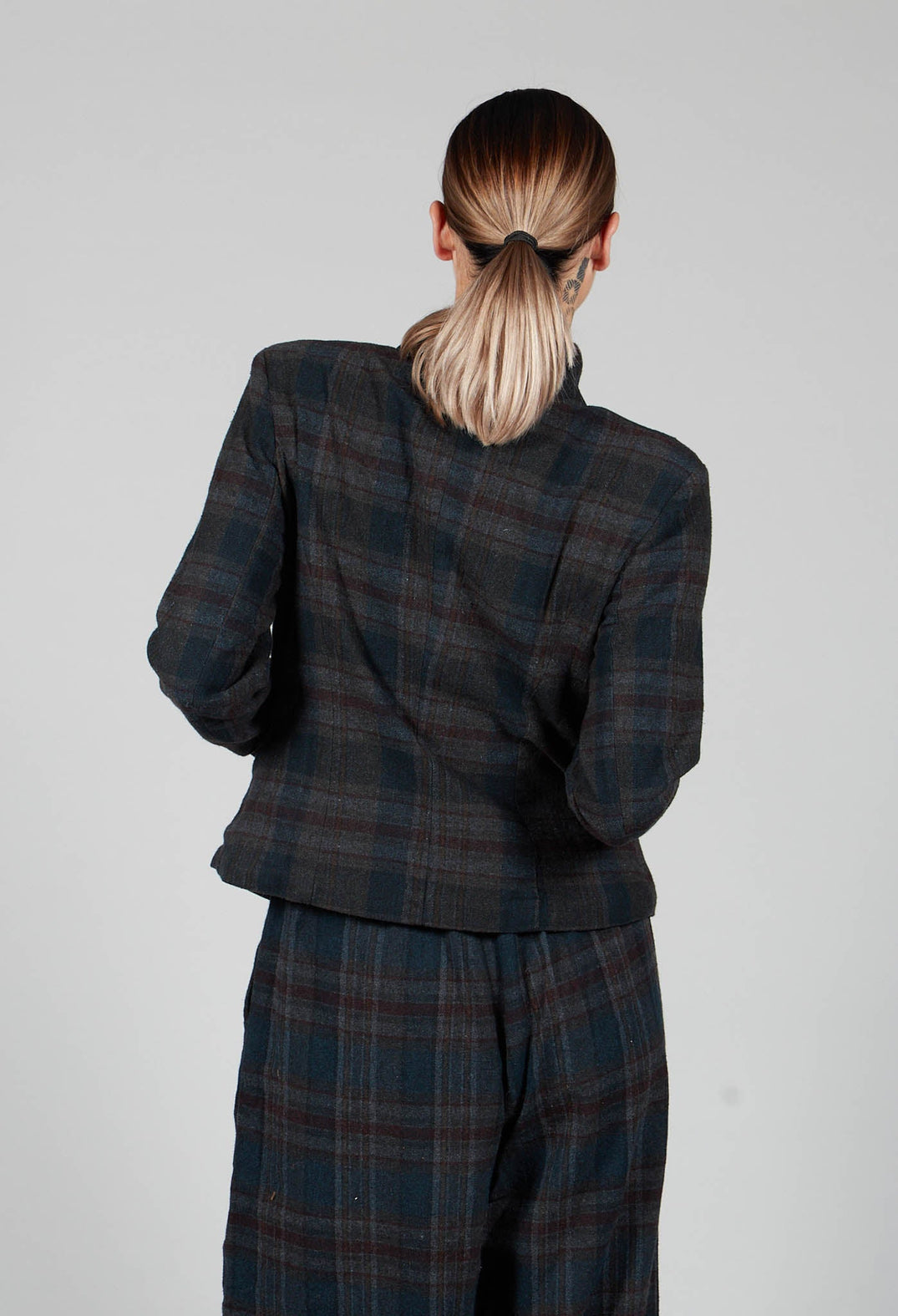 Cotton Plaid Cropped Jacket in Black