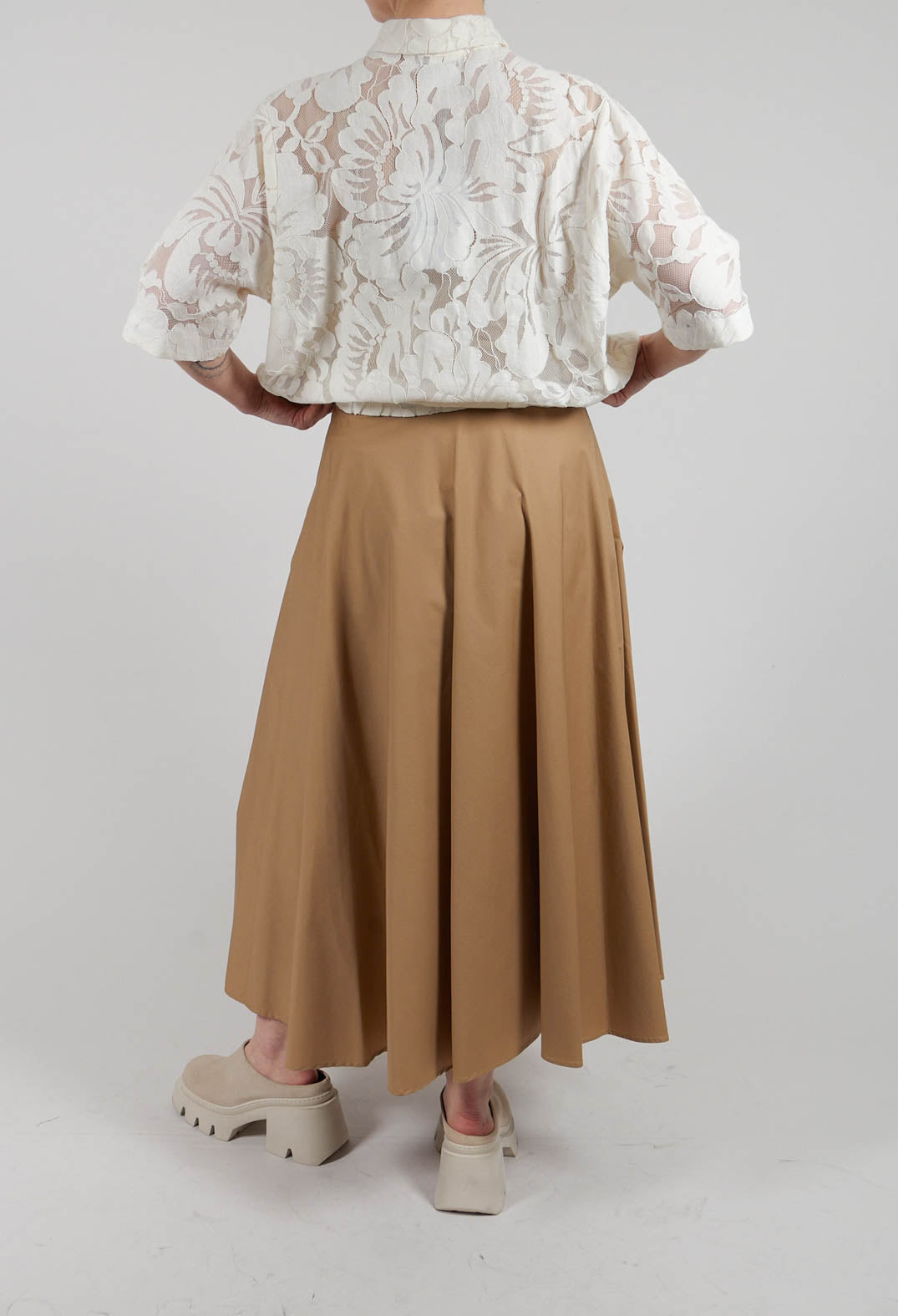 Cotton Poplin Skirt with Patch Pockets in Varadero