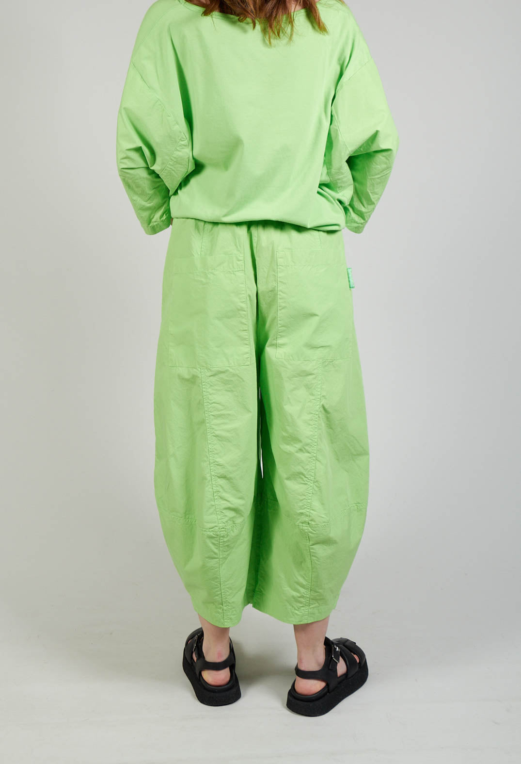 Cropped Balloon Leg Trousers in Lime