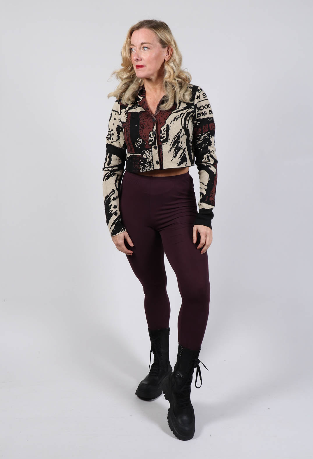 Cropped Cardigan with Collar in Wood Jacquard