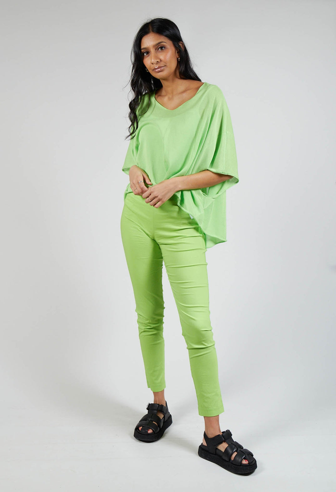 Cropped Lightweight Relaxed Jumper in Lime