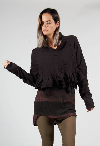 Cropped Ruffle Jumper in Kaffee