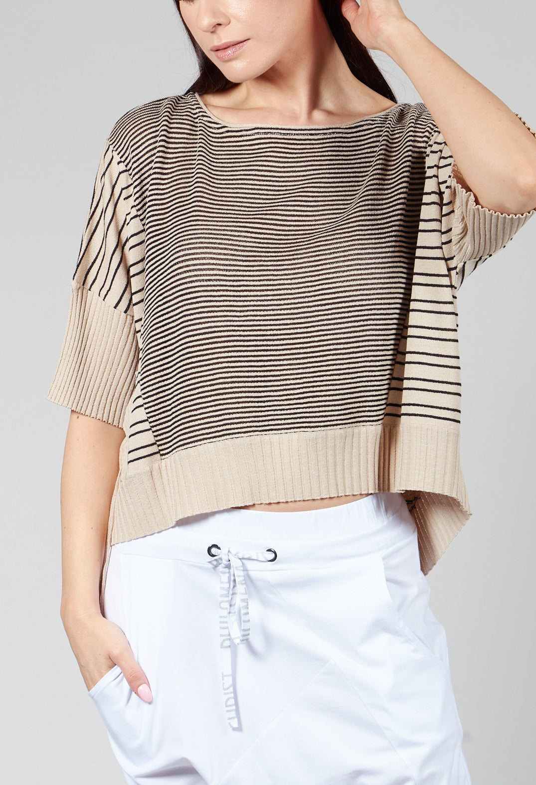 Cropped Short Sleeve Jumper in Sand Black Stripe