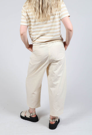 Cropped Trousers in Natural