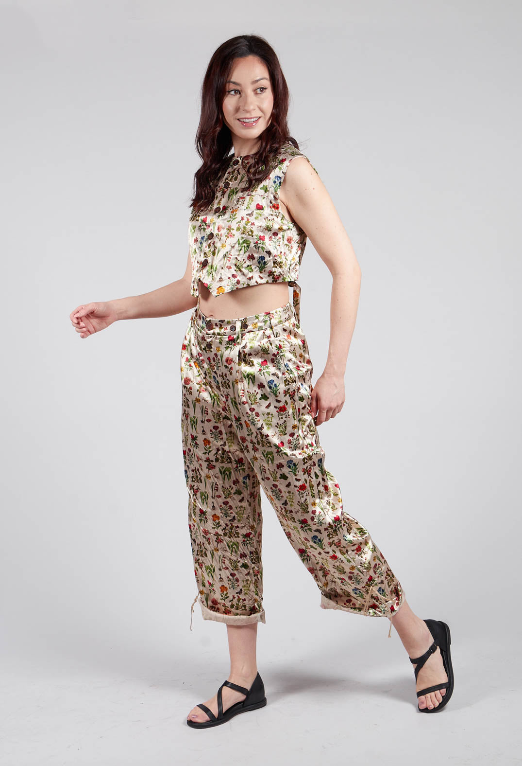 Cropped Trousers in Petite Fleurs