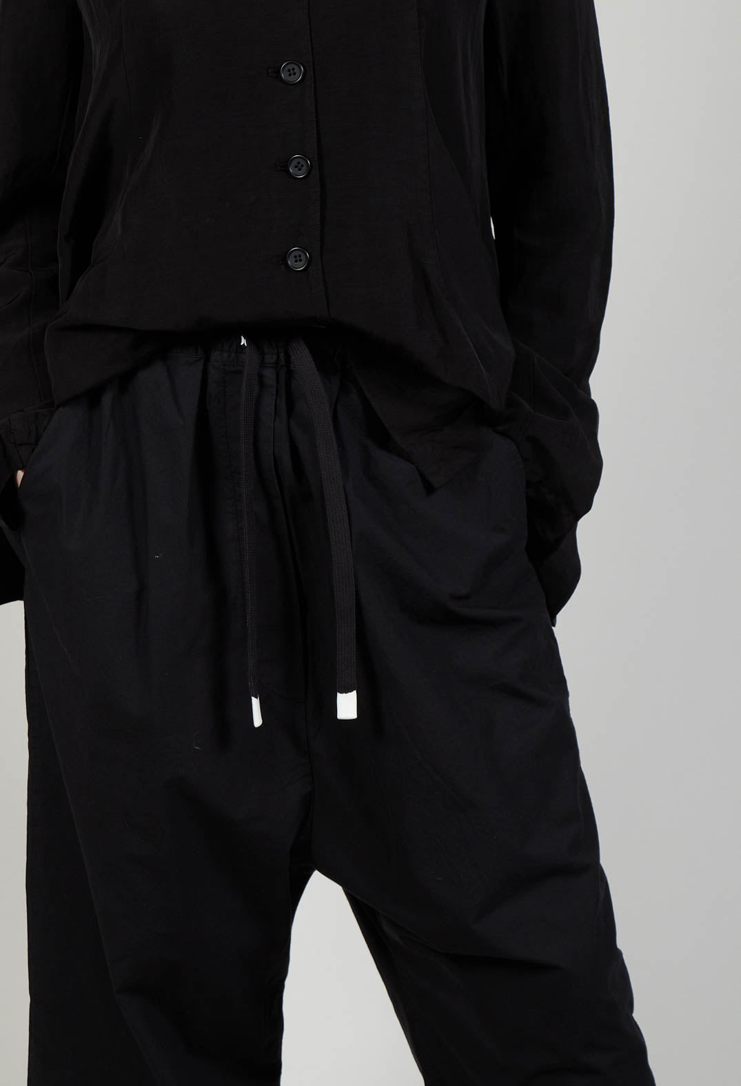 Cropped Wide Leg Trousers in Black
