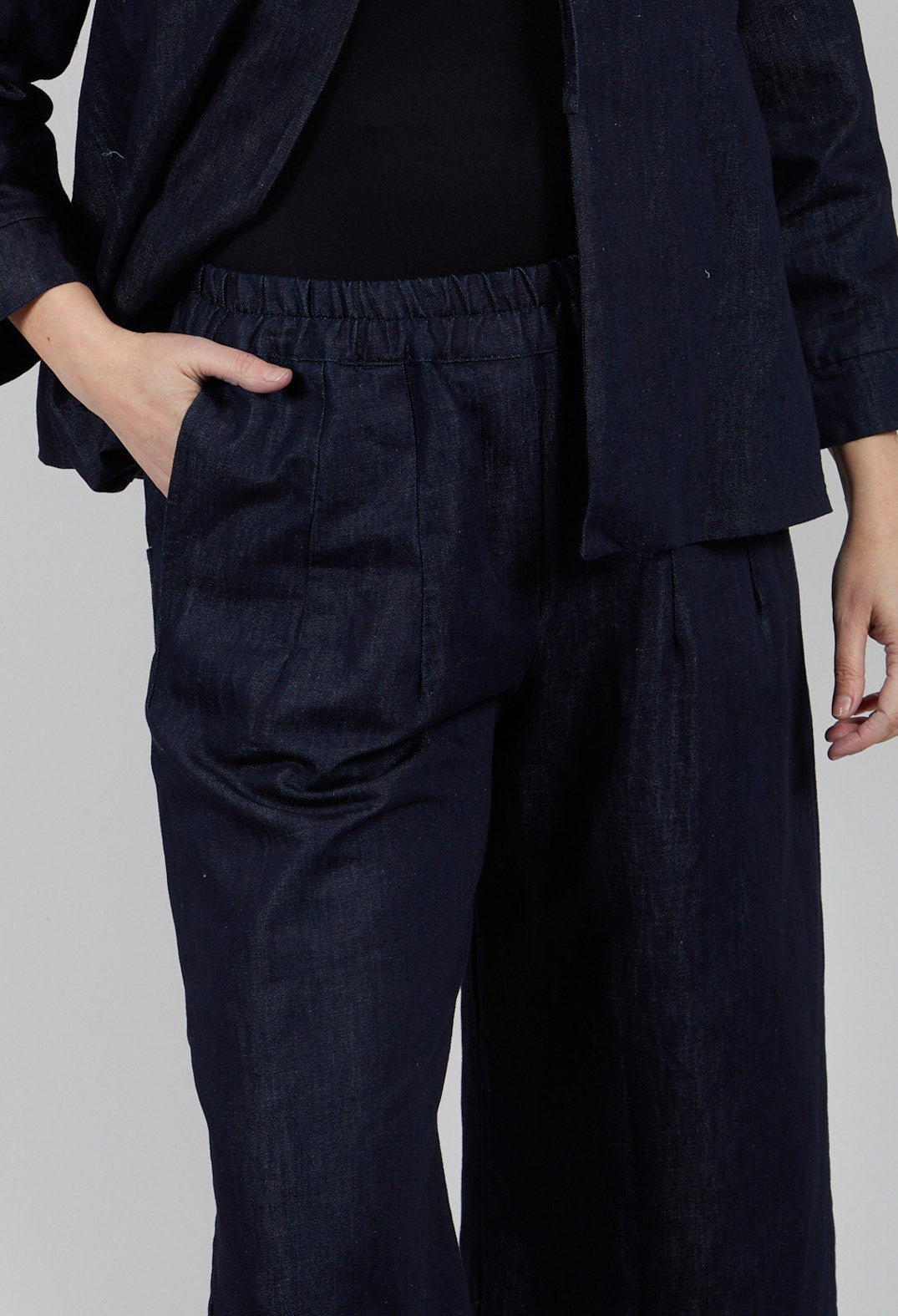 Cropped Wide leg Trouser in Denim