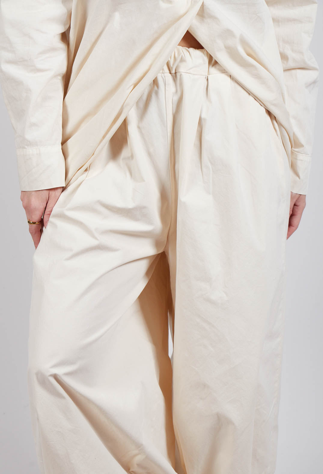 Cuffed Hem Trousers in Cream