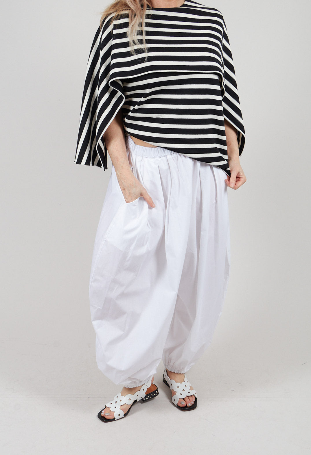 Cuffed Trouser in Off White