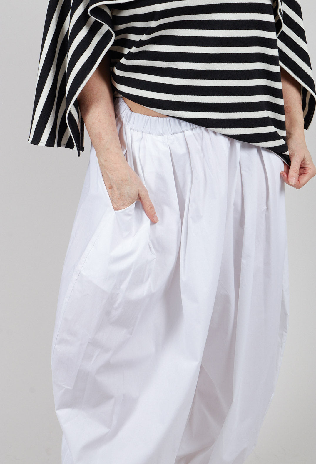 Cuffed Trouser in Off White
