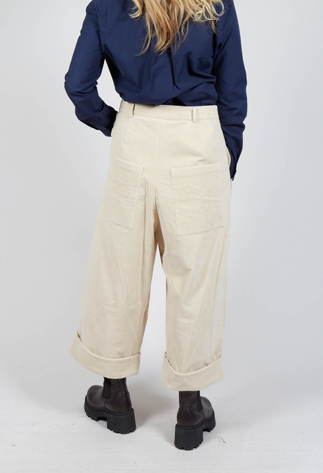 Cuffed Trousers in Natural