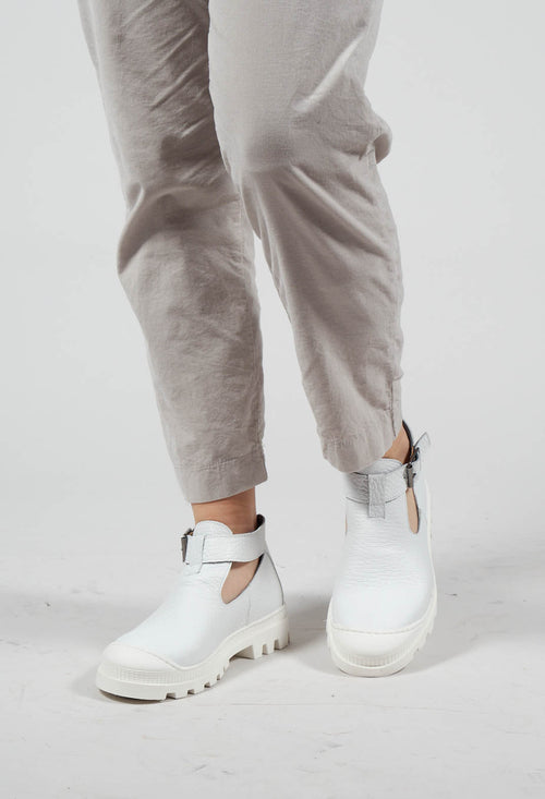 Cut Out High Top Pumps in Taurus Bianco