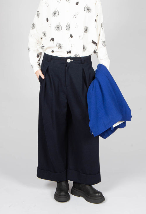 Turn-up Trouser in Navy