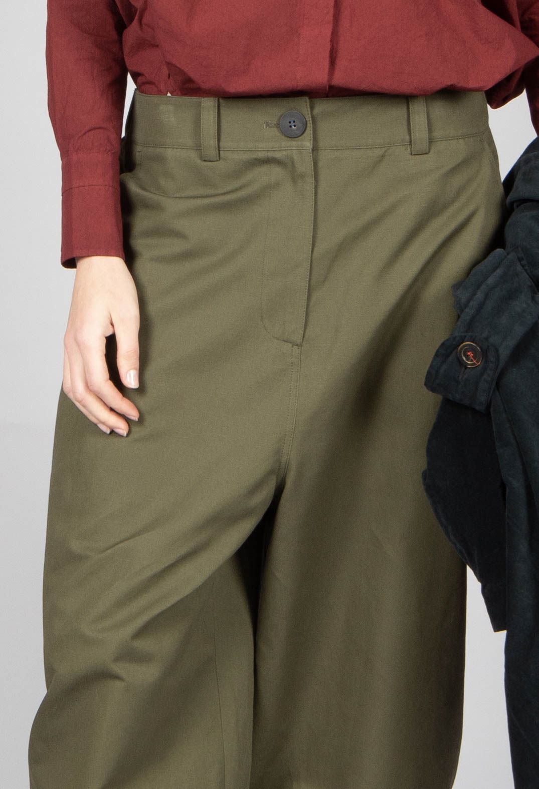 Barrel Leg Trouser in Brown