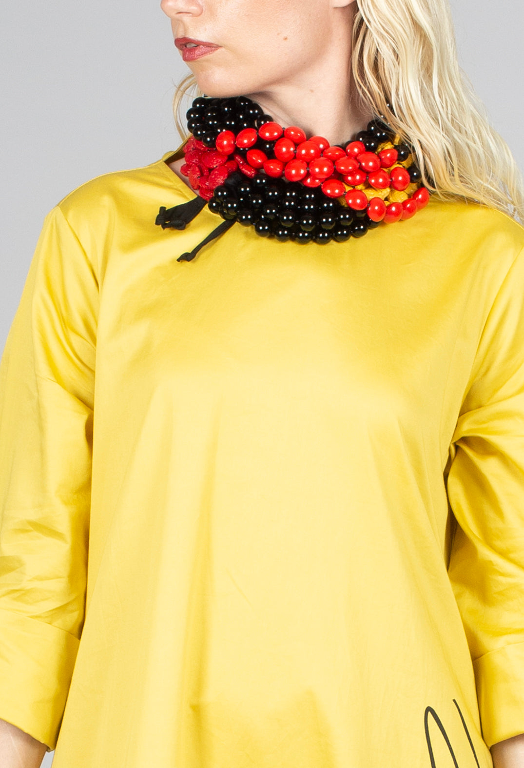 Stich Dress in Black and Gold