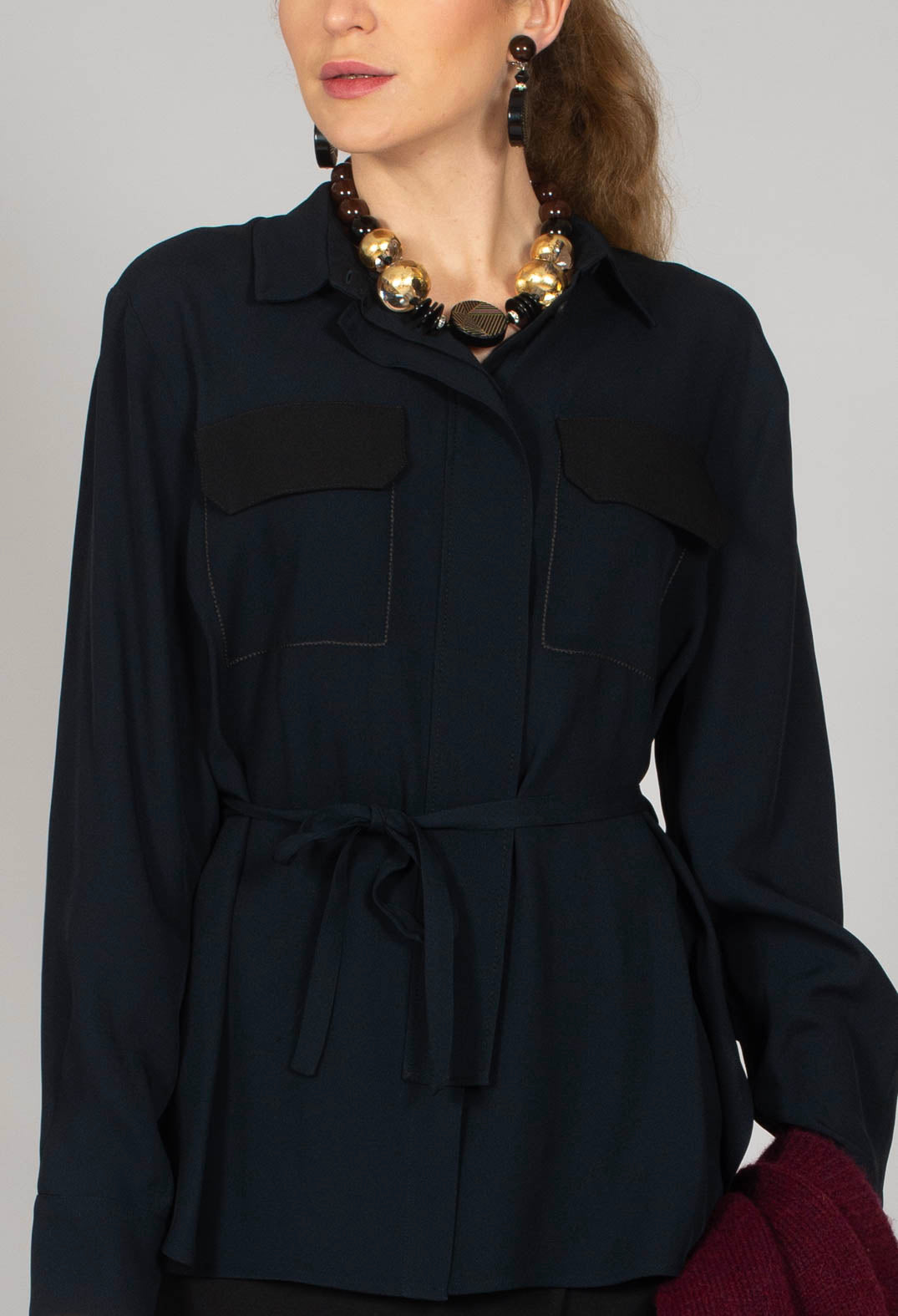 Satin B Shirt in Navy