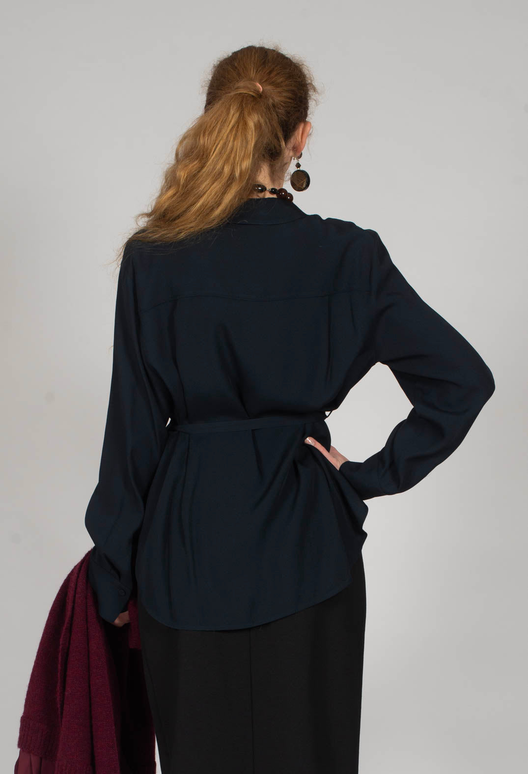 Satin B Shirt in Navy