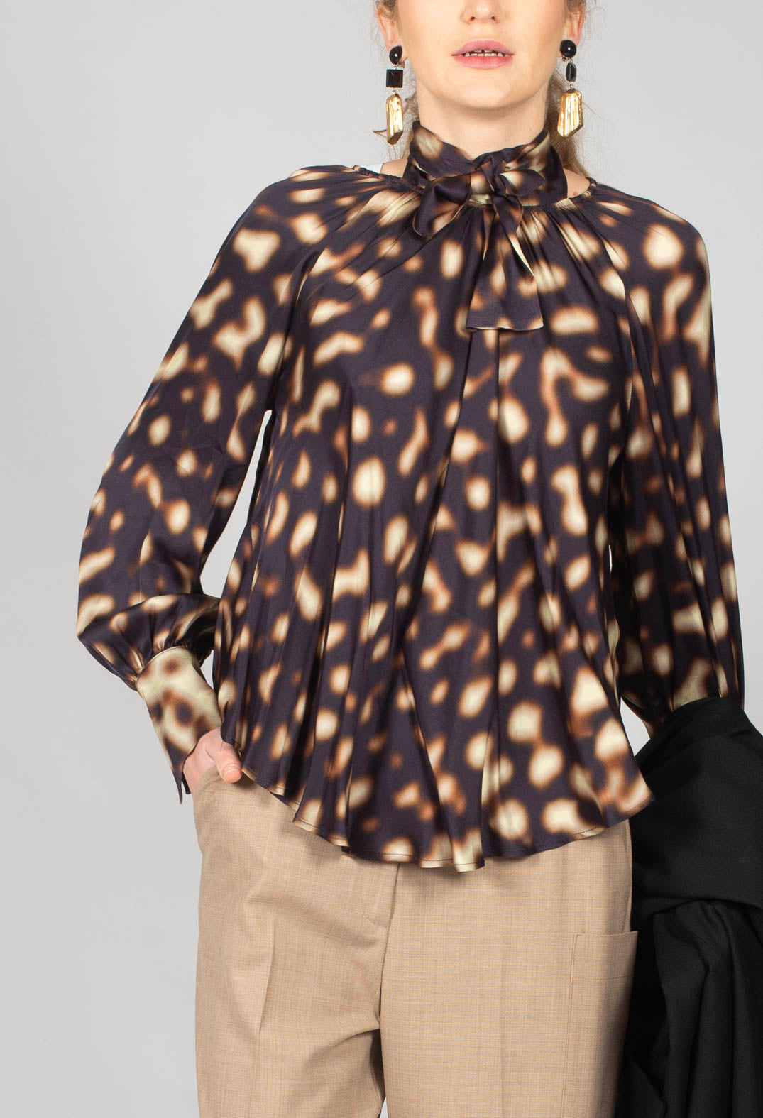 Elsa Blouse in Blurred Print