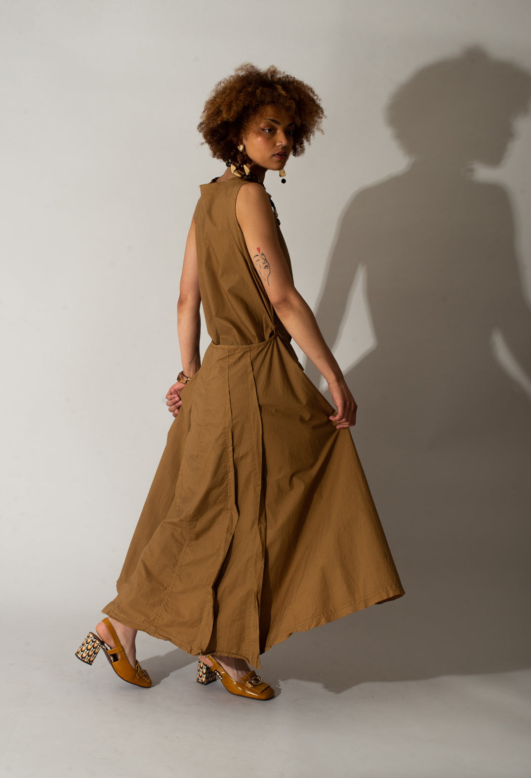 Definido Dress in Dried Tobacco