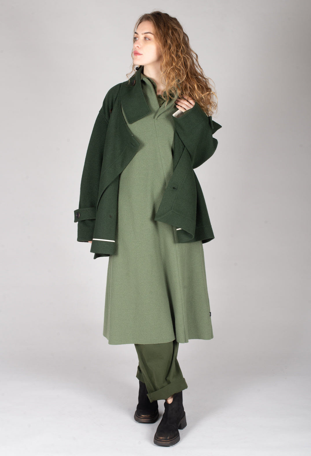 Koniso Trousers in Khaki
